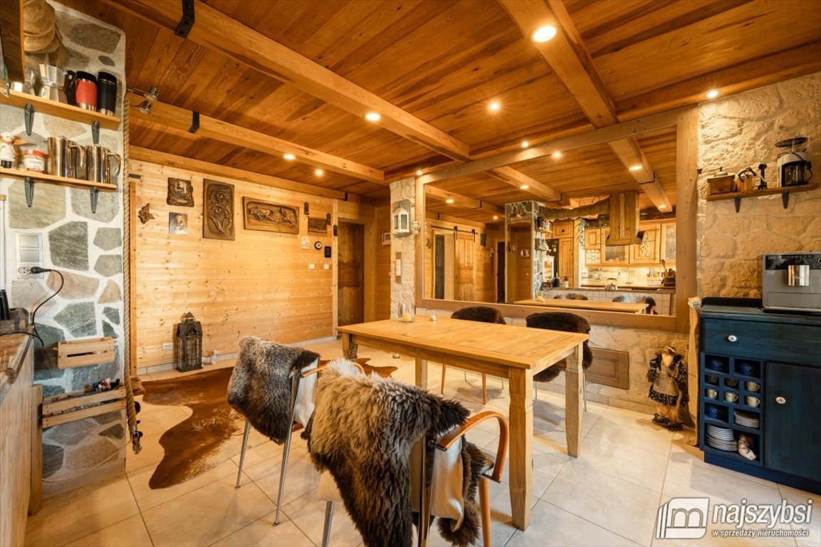 Mieszkanie trzypokojowe na sprzedaż Kołobrzeg, Helsińska  72m2 Foto 1