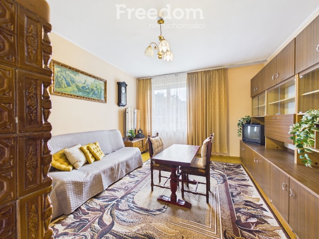 Do sprzedania mieszkanie 51 m² w Graczach z potencjałem remontu Gracze, Bazaltowa  51m2 Foto 1