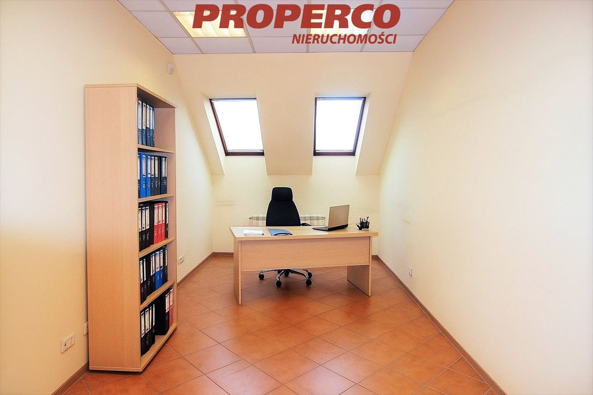 Zapraszam do wynajęcia 10 m² biura w centrum Kielc z internetem Kielce, Centrum, al. Solidarności  10m2 Foto 1