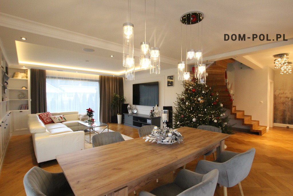 Nowoczesny dom 2021 z garażem, fotowoltaiką i pełnym wyposażeniem Jakubowice Konińskie  367m2 Foto 1