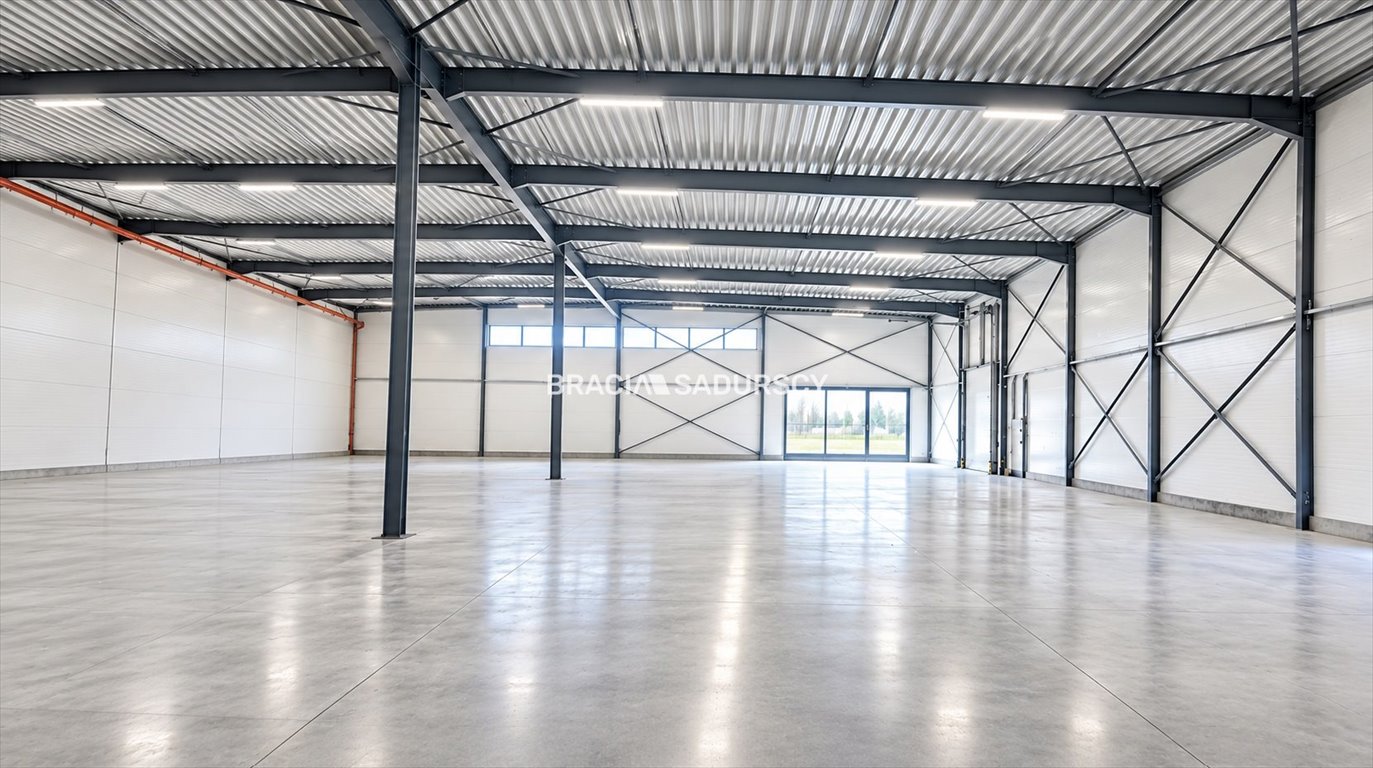 Hala 1415 m² w Nowym Targu, wysoki standard - polecam! Nowy Targ  1 415m2 Foto 1