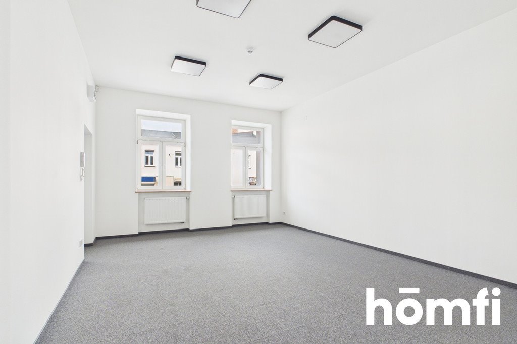 Wynajmę przestronny lokal 36 m² w centrum Dąbrowy Górniczej Dąbrowa Górnicza, Korzeniec, 3 Maja  36m2 Foto 1