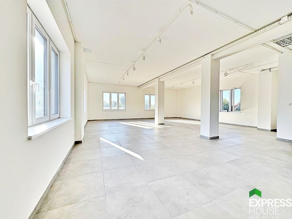 Przestronny lokal 100 m2 z możliwością adaptacji w Bielsku Bielsk Podlaski, Stefana Żeromskiego  100m2 Foto 1