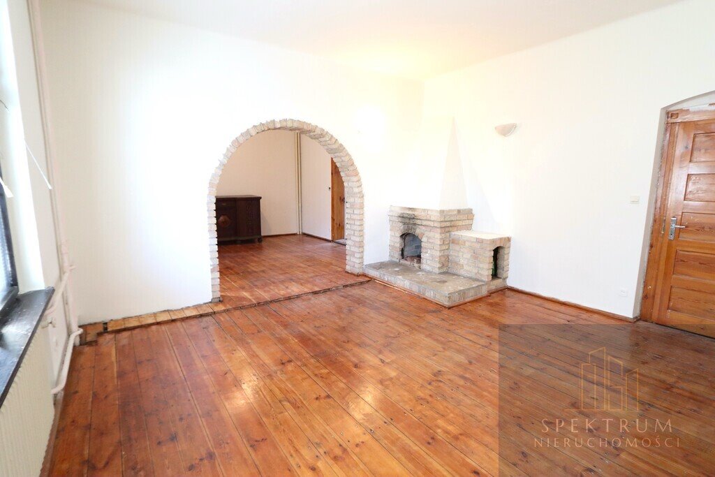 Przestronny dom 350 m2 z ogrodem i potencjałem usługowym Opole, Czarnowąsy  350m2 Foto 1