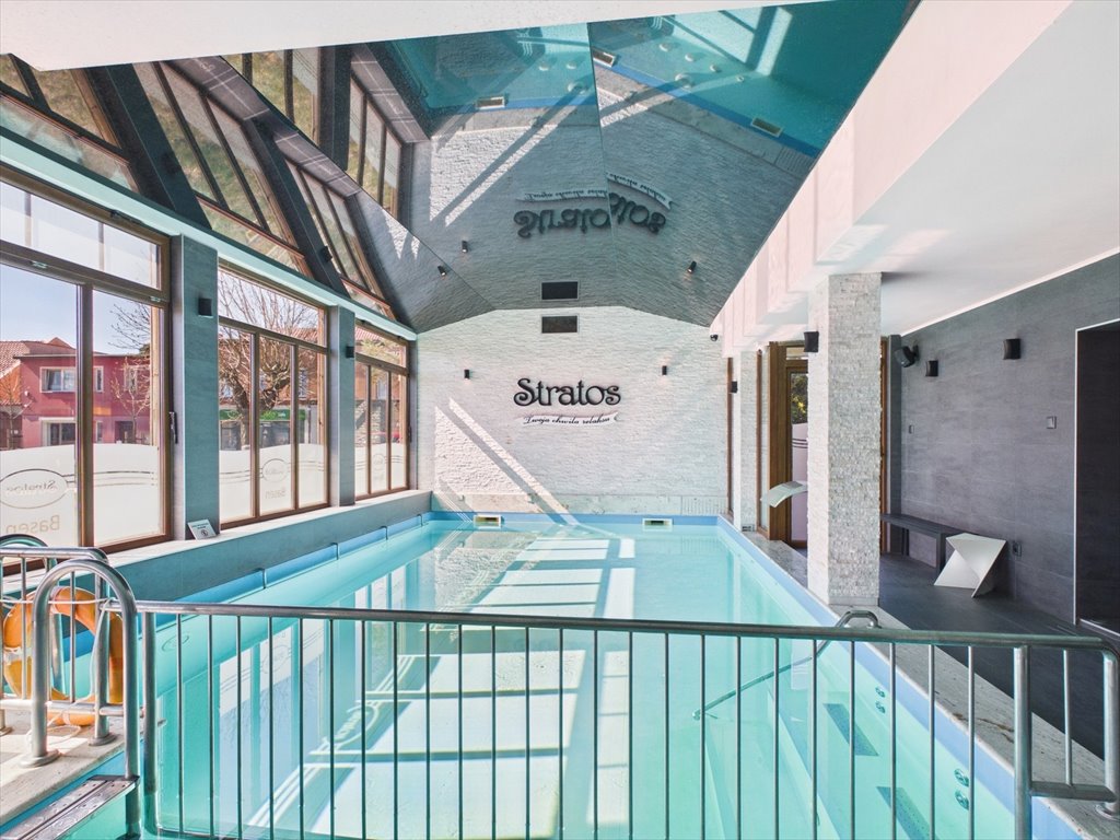 Pensjonat Stratos Łeba – gotowy biznes z basenem i restauracją Łeba, Tadeusza Kościuszki  1 200m2 Foto 1