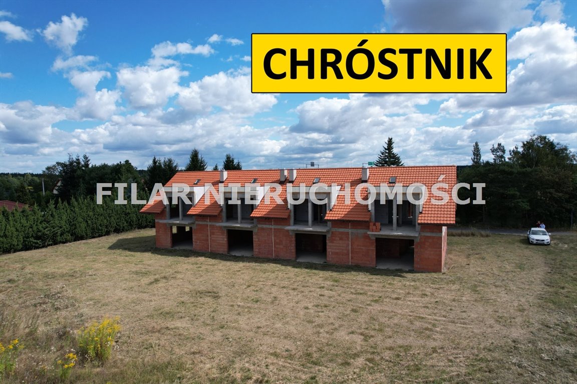 Dom w zabudowie szeregowej z tarasem i balkonami zapraszam Chróstnik  159m2 Foto 1