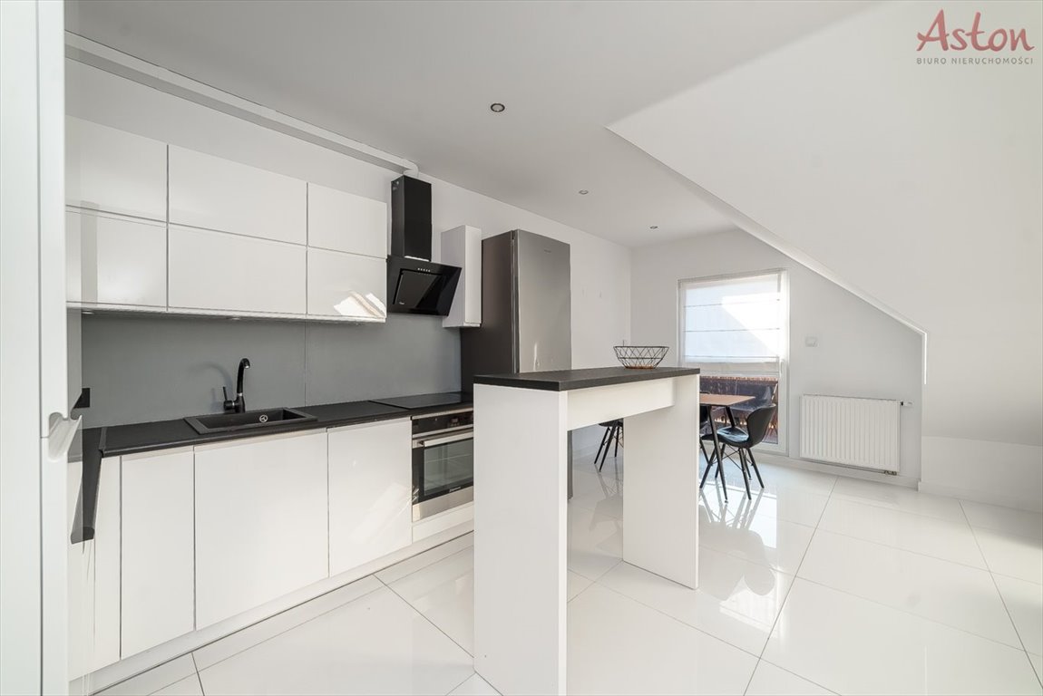 Mieszkanie trzypokojowe na wynajem Tychy, Mąkołowiec  57m2 Foto 1