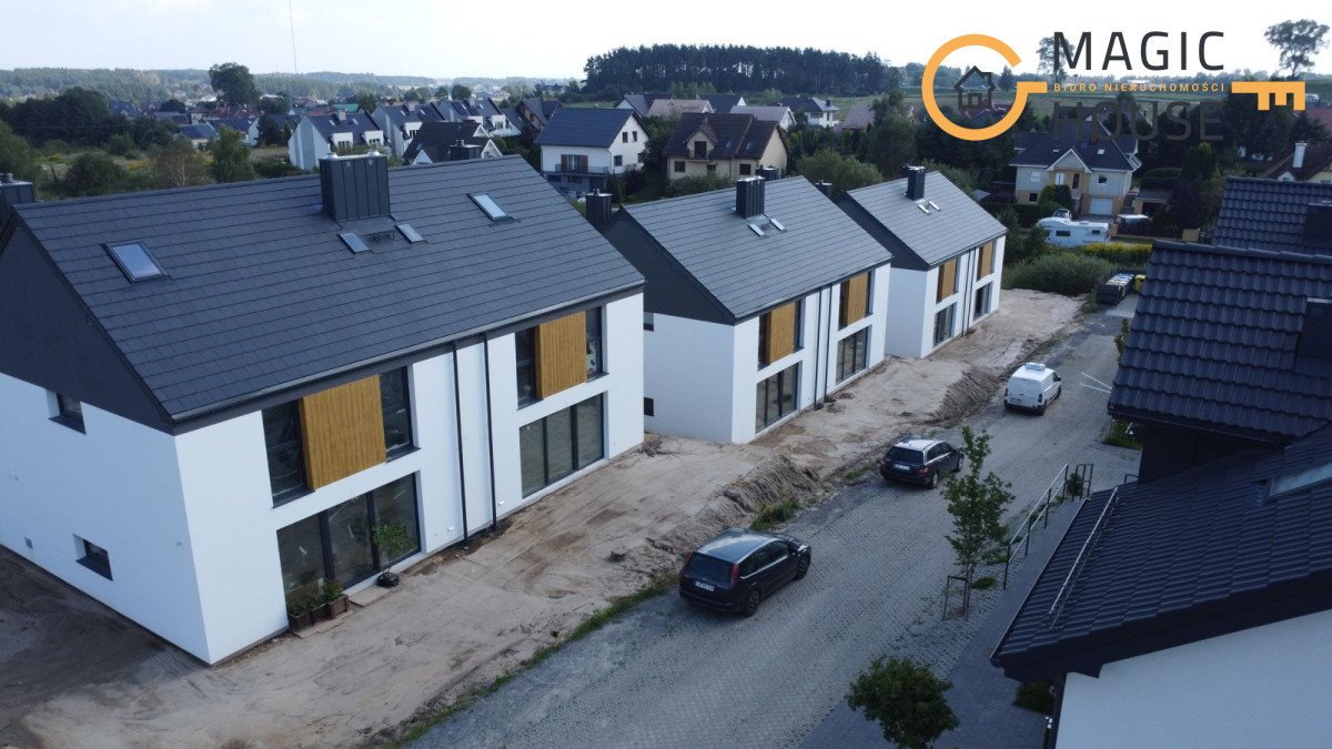 Nowoczesny bliźniak z garażem, tarasem i dużym poddaszem Bojano, Józefa Wołoszyna  125m2 Foto 1