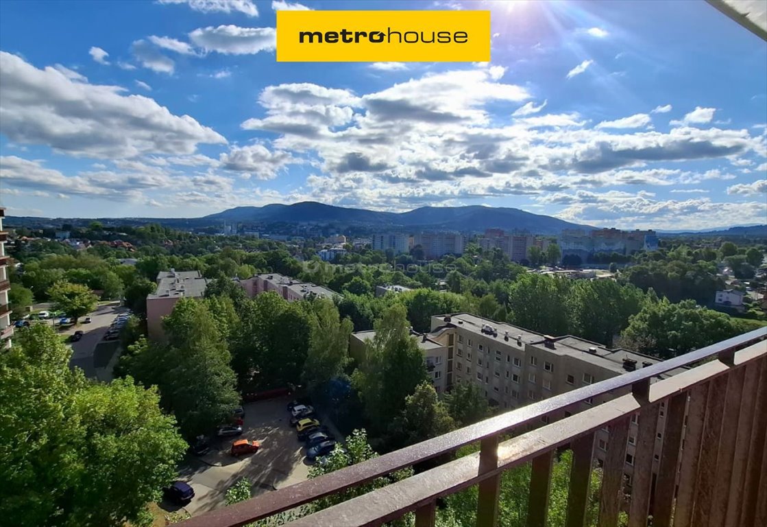 Kawalerka z widokiem na góry, balkon, piwnica - zapraszam Bielsko-Biała  30m2 Foto 1