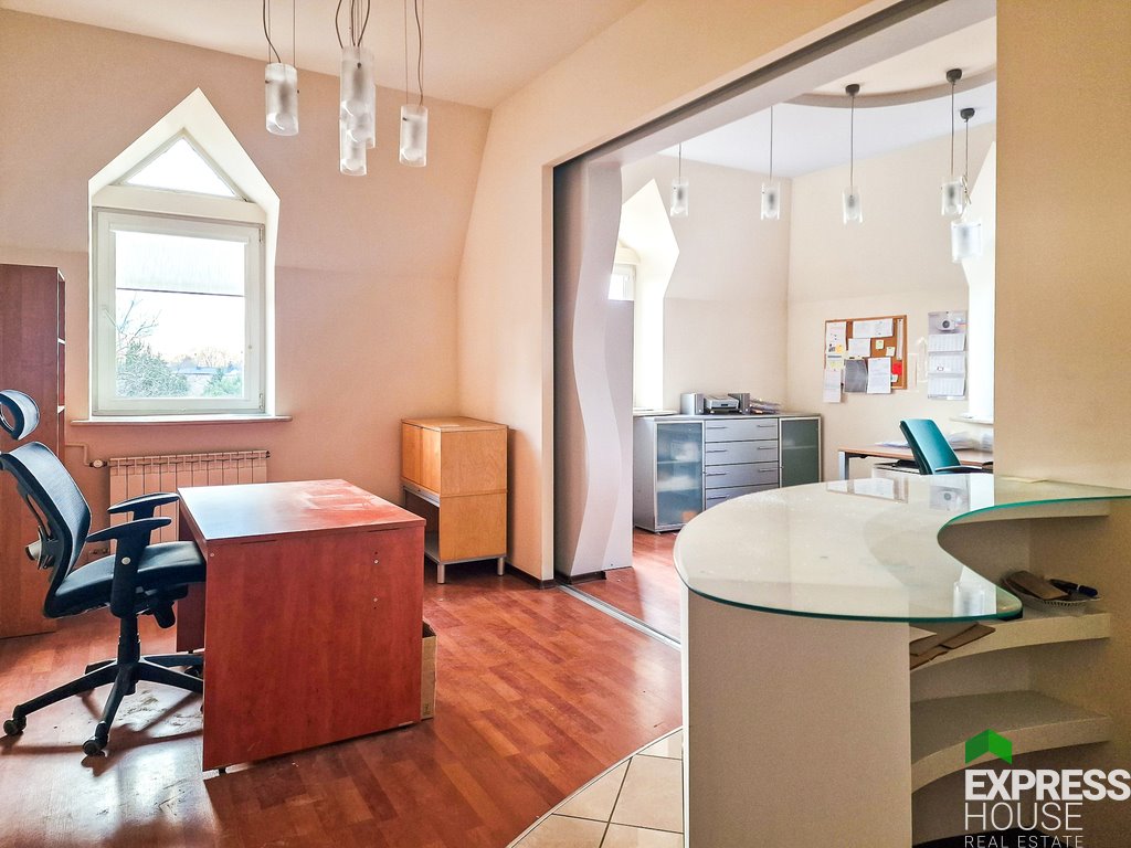 Lokal użytkowy na wynajem Częstochowa, Bohaterów Katynia  497m2 Foto 1