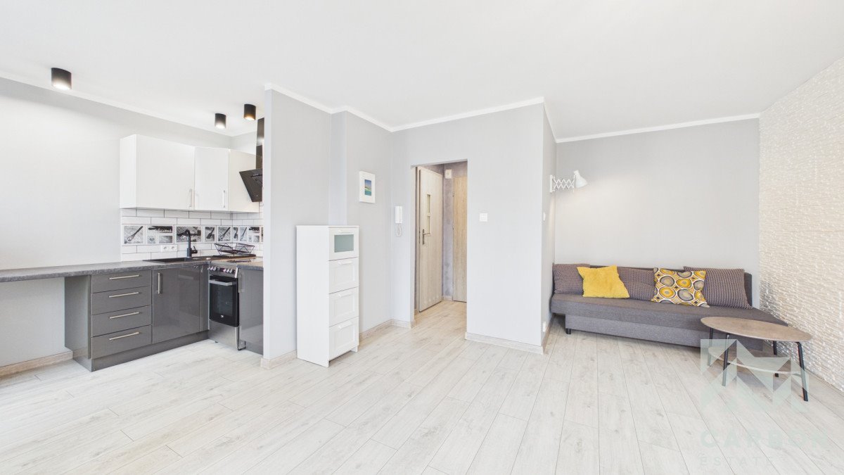 Atrakcyjna kawalerka 31 m² z balkonem, po remoncie Katowice, Osiedle Paderewskiego, Graniczna  31m2 Foto 1