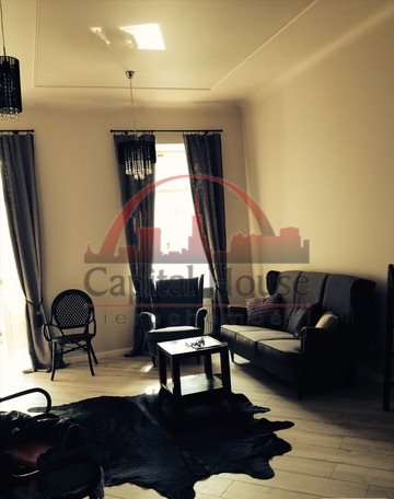 Luksusowe 44 m² na Hożej z balkonem i wysokim sufitem Warszawa, Śródmieście, Hoża  44m2 Foto 1