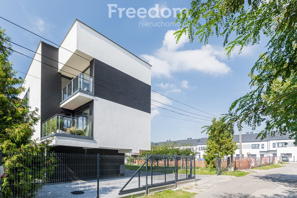 Mieszkanie trzypokojowe na sprzedaż Serock, Adama Jorkuna  70m2 Foto 1