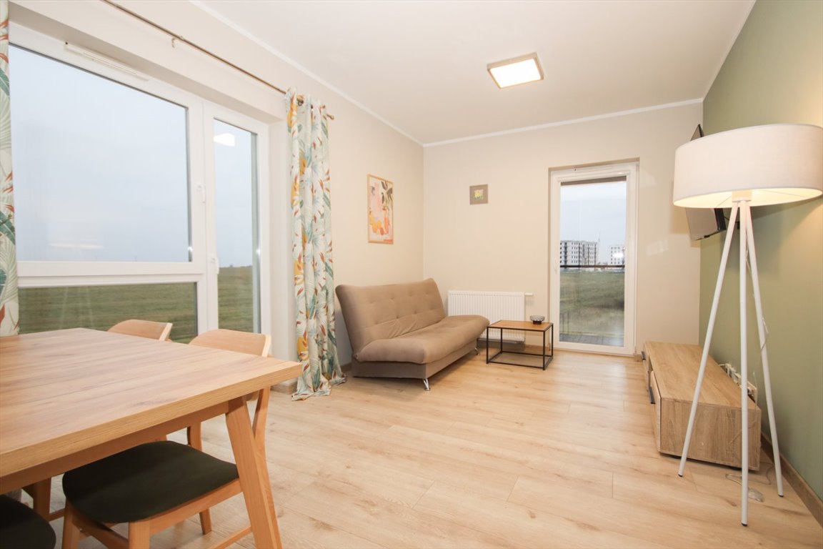 Mieszkanie trzypokojowe na wynajem Słupsk, Korfantego  53m2 Foto 1