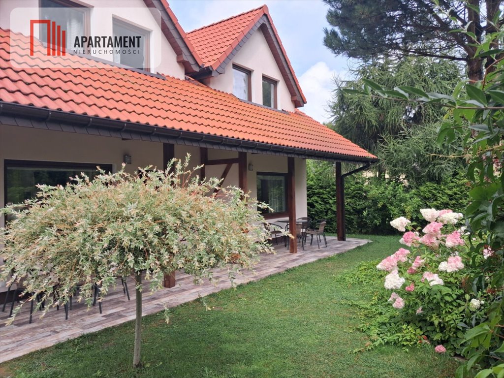 Dom nad morzem (900 m od plaży) z 4 apartamentami i tarasem Sarbinowo  186m2 Foto 1