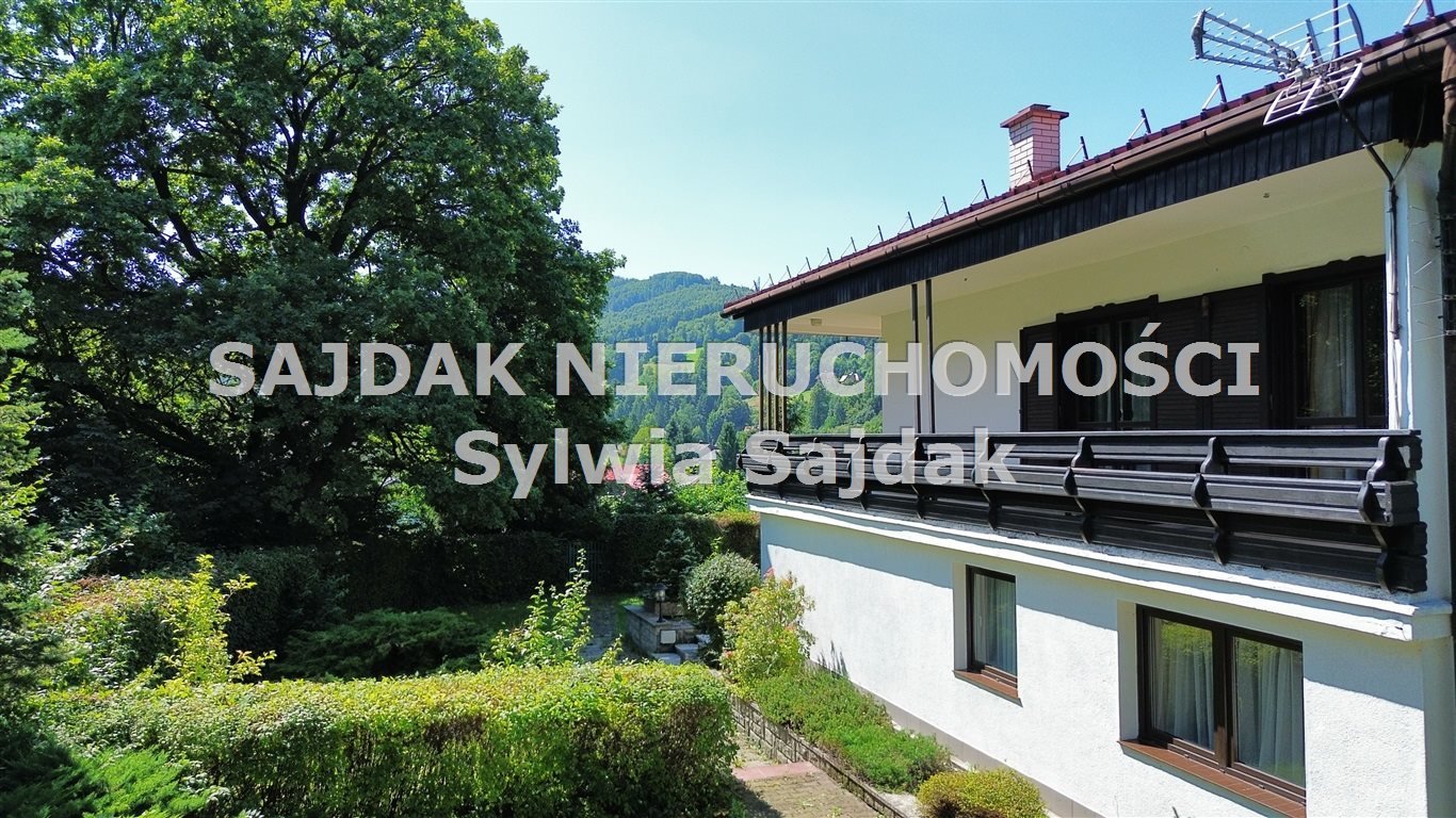 Unikalny dom 280 m2 z widokiem na góry i rzekę Brenna  280m2 Foto 1