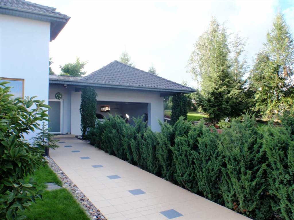 Ekskluzywny dom 460 m2 z ogrodem i sauną w Świebodzicach Świebodzice  460m2 Foto 1