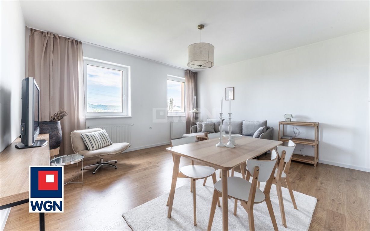 Przestronne mieszkanie z widokiem na jezioro w Nadole Nadole, Strażacka  53m2 Foto 1