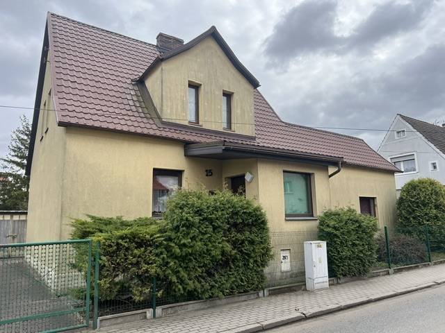 Polecam przestronny dom 232 m² z garażem i ogrodem w Brzegu: Brzeg: Lwowska
