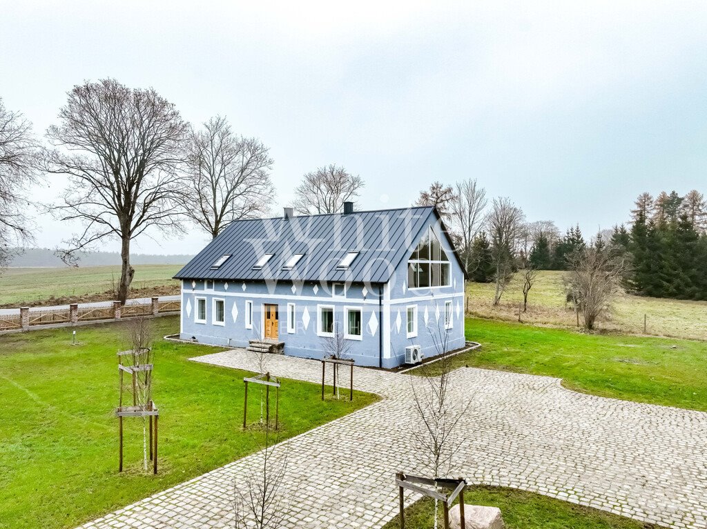 Przestronny dom z historią i nowoczesnością na dużej działce Biskupice, Świętego Huberta  300m2 Foto 1