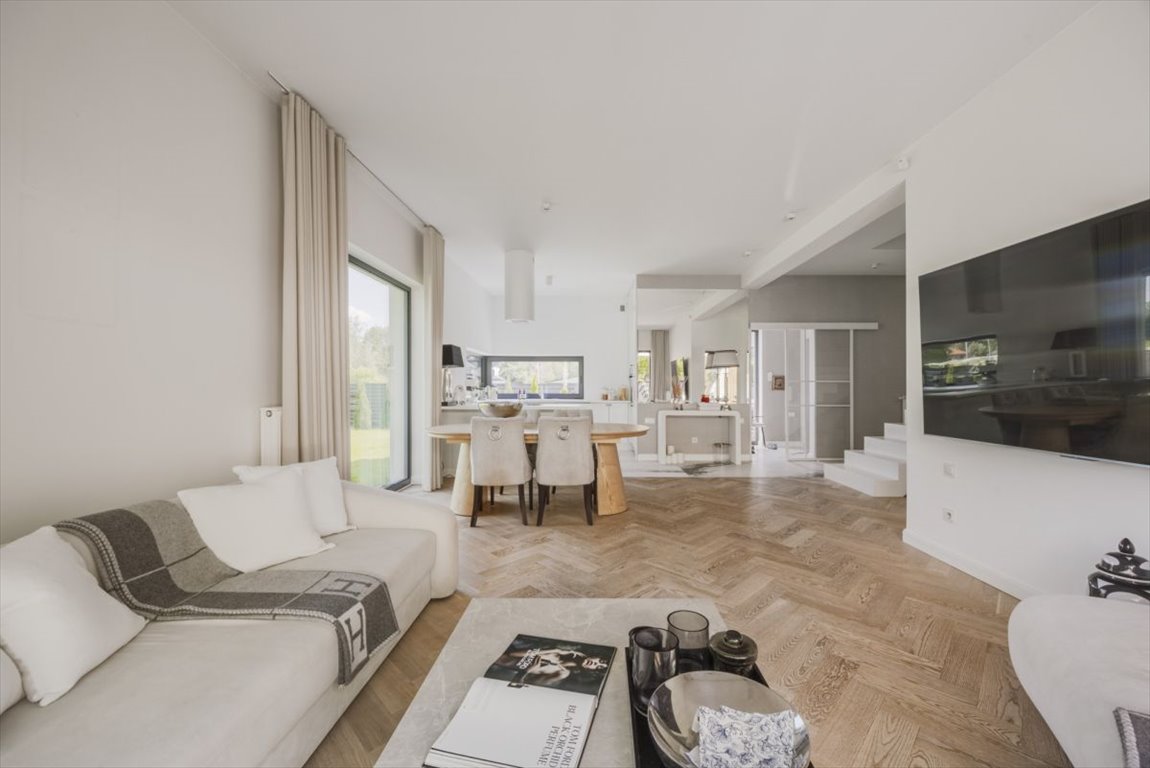 Na sprzedaż nowoczesny bliźniak 197 m² w Chyliczkach: Konstancin-Jeziorna: Letnia
