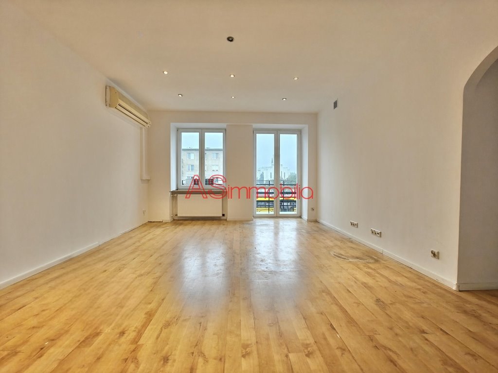 Do sprzedania przestronne 69 m² mieszkanie z balkonem w Warszawie Warszawa, Praga-Południe, Grochowska  69m2 Foto 1