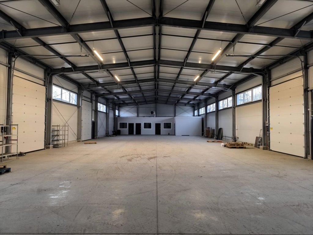 Magazyn 1000 m² z biurami, wysokie bramy, dog. do A4 Katowice  1 000m2 Foto 1