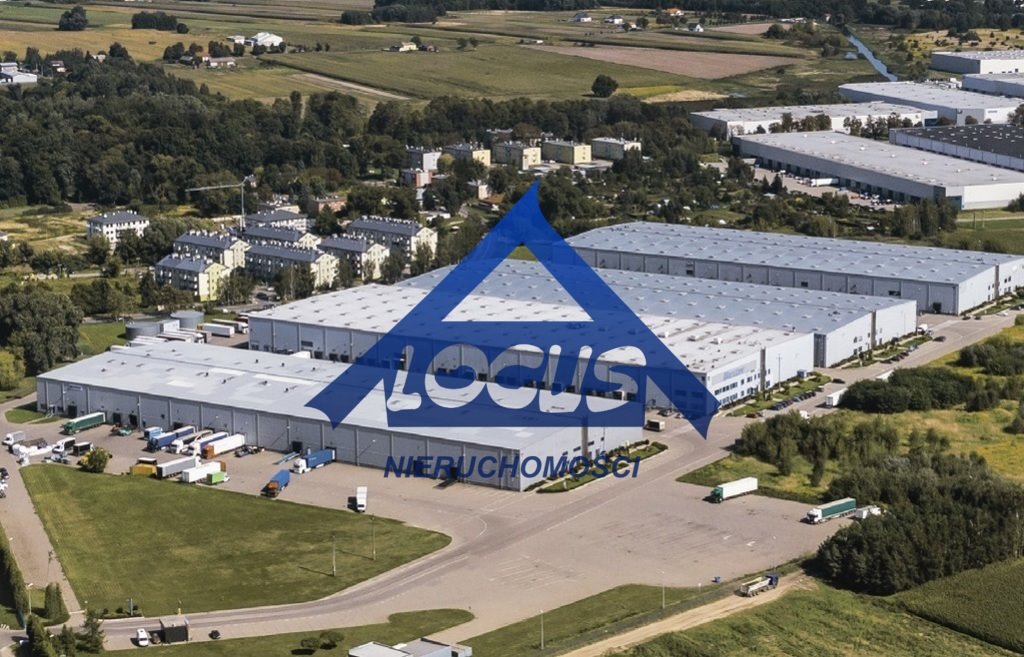 Magazyn 4 608 m² z dokami, blisko Warszawy: Pass