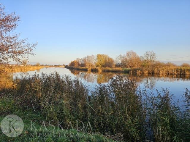 Działka budowlana na sprzedaż Tujsk  1 150m2 Foto 1
