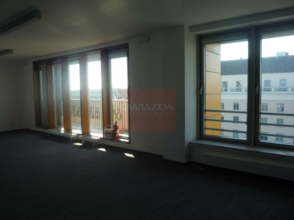 Lokal użytkowy na wynajem Warszawa, Mokotów  110m2 Foto 1