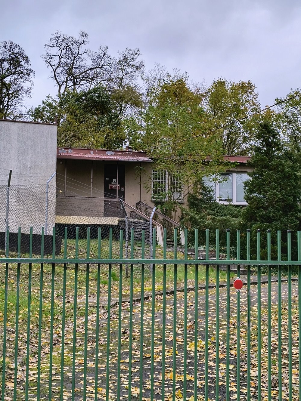 Przestronny budynek 303 m2 z gruntami w Kamień Mały Kamień Mały  303m2 Foto 1