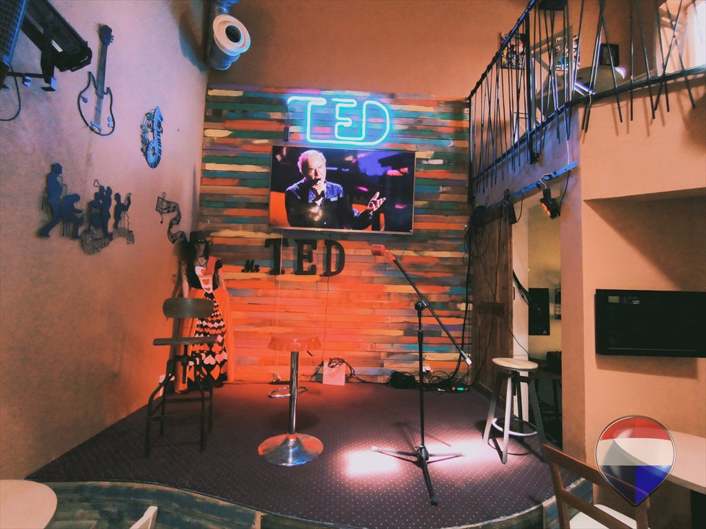 Na sprzedaż atrakcyjny lokal gastronomiczny z rozrywką 415 m² w Dąbrowie Górniczej Dąbrowa Górnicza, Księdza Grzegorza Augustynika 10A  415m2 Foto 1