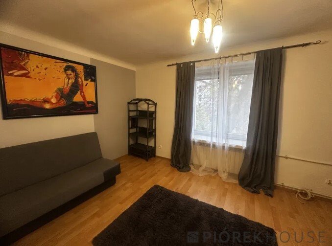 Przestronne 30 m2 z piwnicą i komórką w Woli Warszawa, Wola, Eustachego Tyszkiewicza  30m2 Foto 1