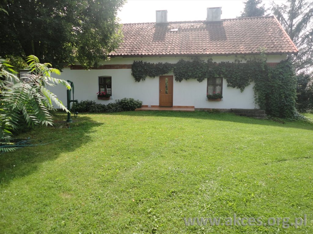 Siedlisko nad jeziorem Gromskim - 10,2 ha z domem i stawami Elganowo  200m2 Foto 1