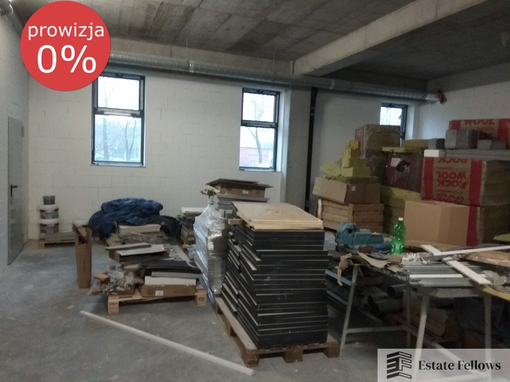 Na wynajem magazyn 205 m² z biurem w nowoczesnym budynku Kraków, Nowa Huta  205m2 Foto 1
