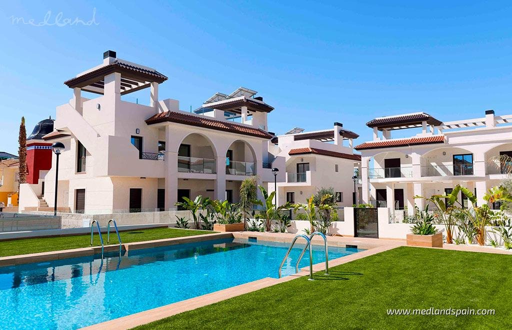 Nowoczesne mieszkania z basenem i ogrodem w Ciudad Quesada Hiszpania, Ciudad Quesada  95m2 Foto 1