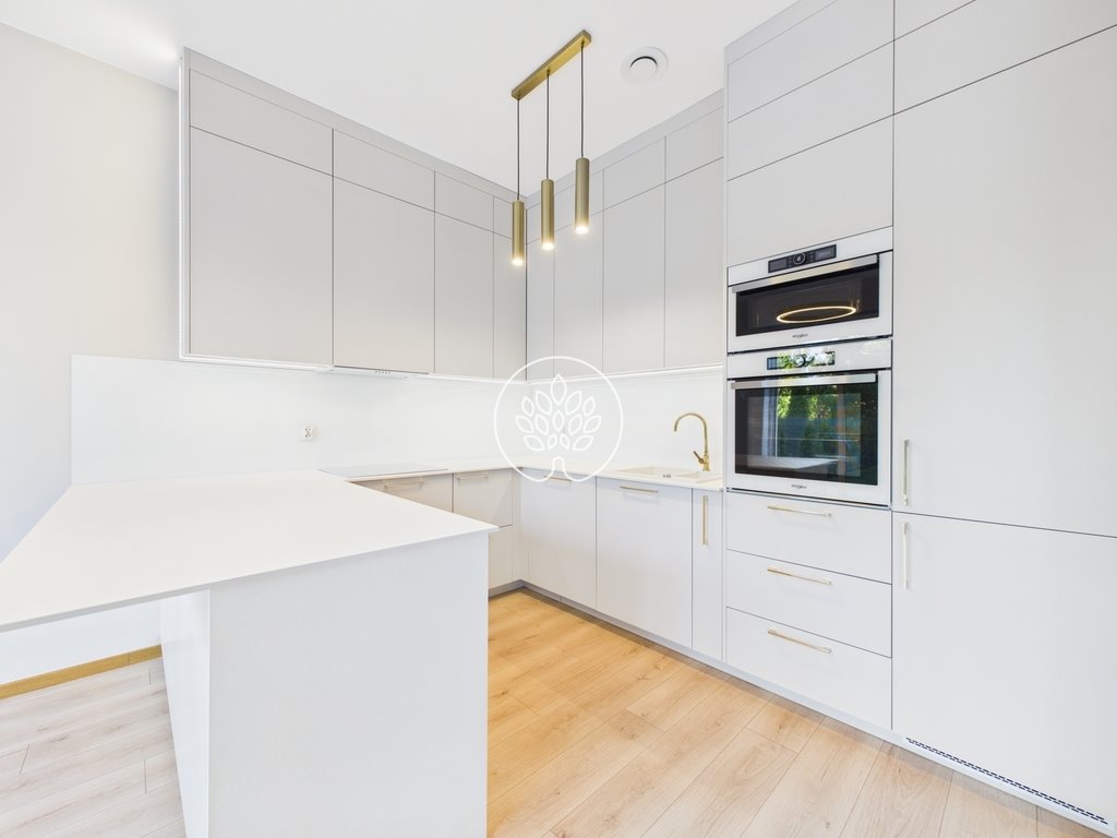 Zapraszam do obejrzenia domu 130 m² w Niemczu z garażem i prywatną garderobą Niemcz  131m2 Foto 1