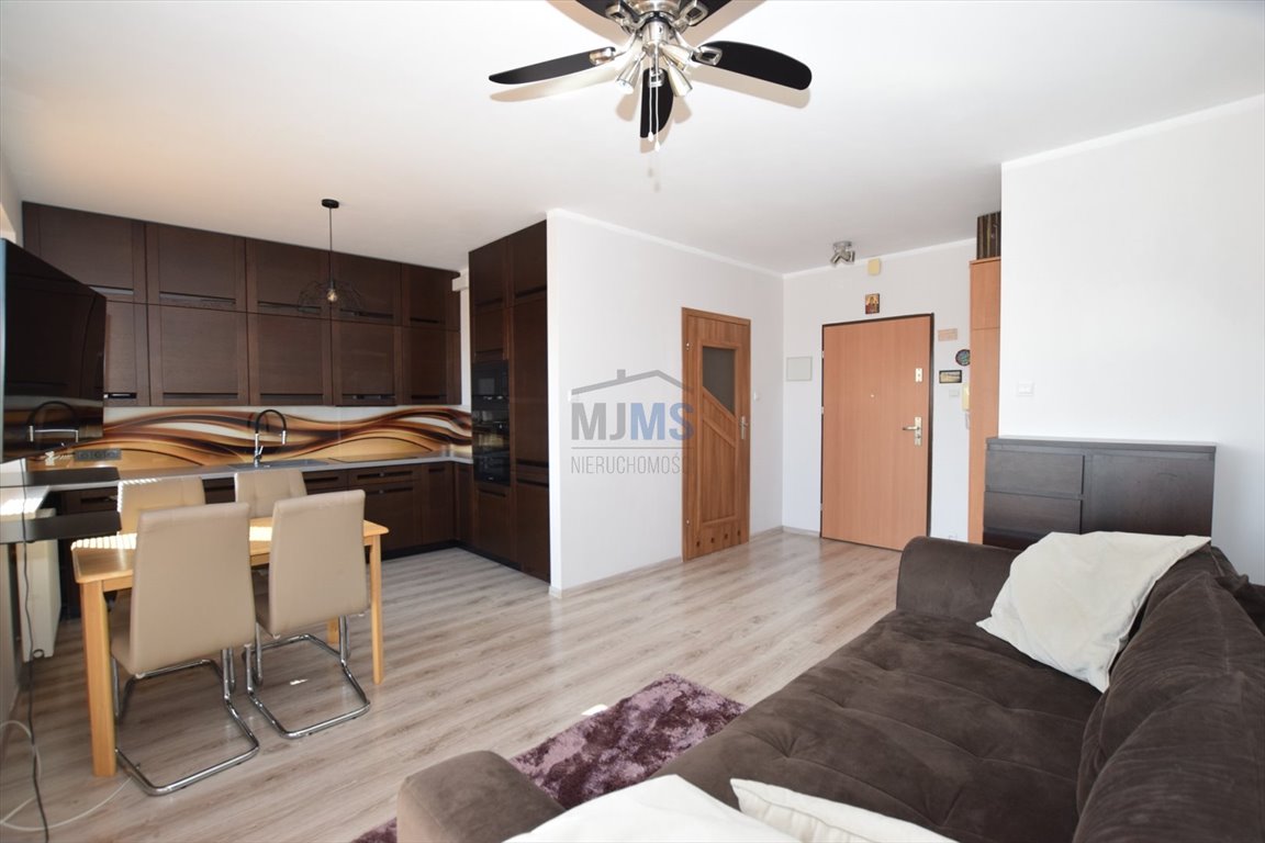 Gotowe do wprowadzenia, słoneczne mieszkanie z balkonem w Redzie Reda, Franciszka Fenikowskiego  30m2 Foto 1