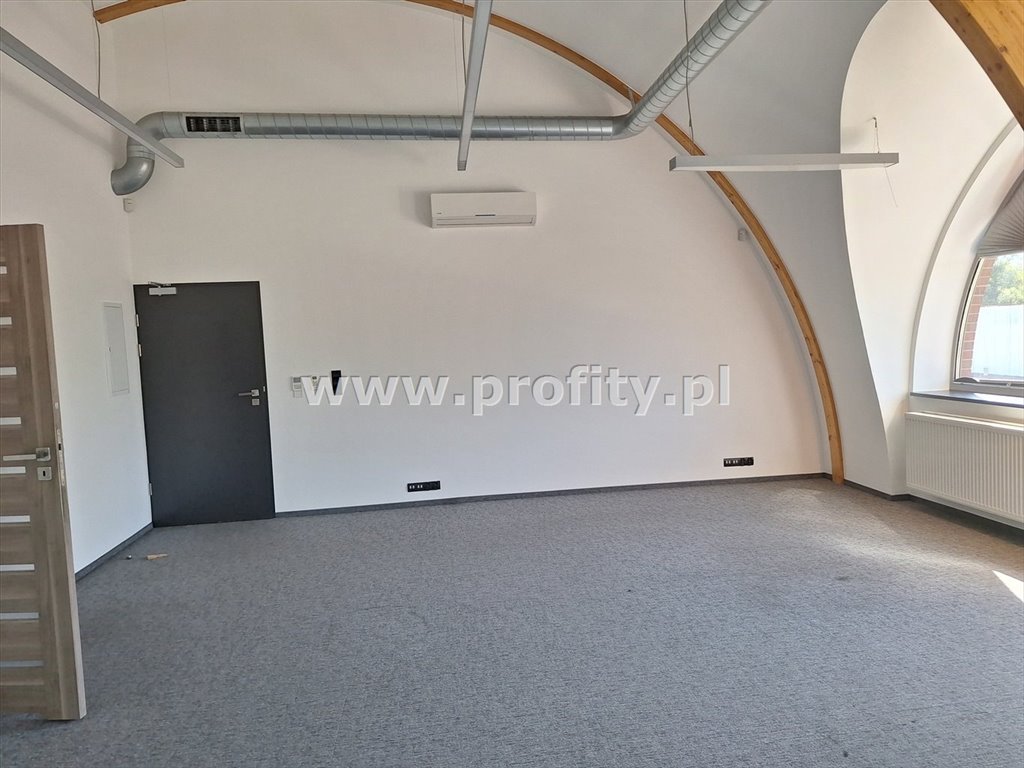 Lokal użytkowy na wynajem Katowice  111m2 Foto 2