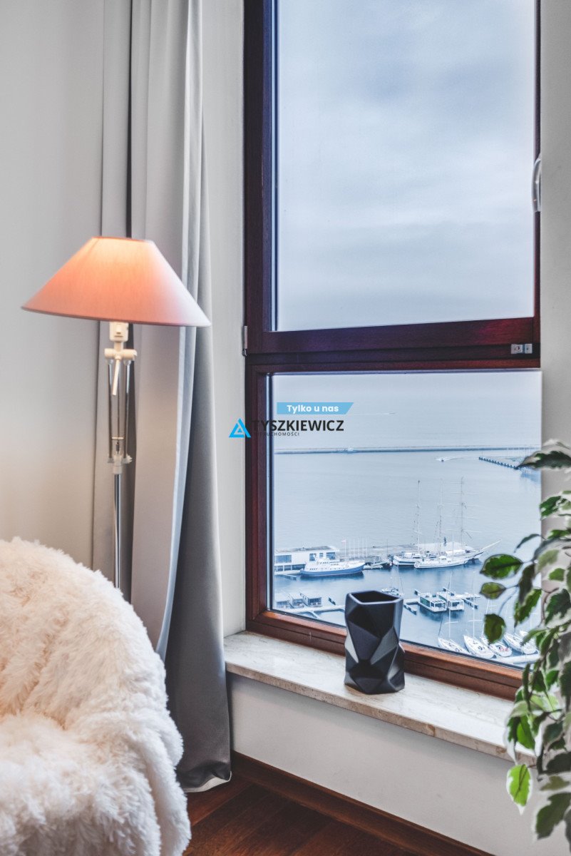 Ekskluzywne 50 m² w Sea Towers z widokiem na morze i parking Gdynia, Śródmieście, A. Hryniewickiego  50m2 Foto 1