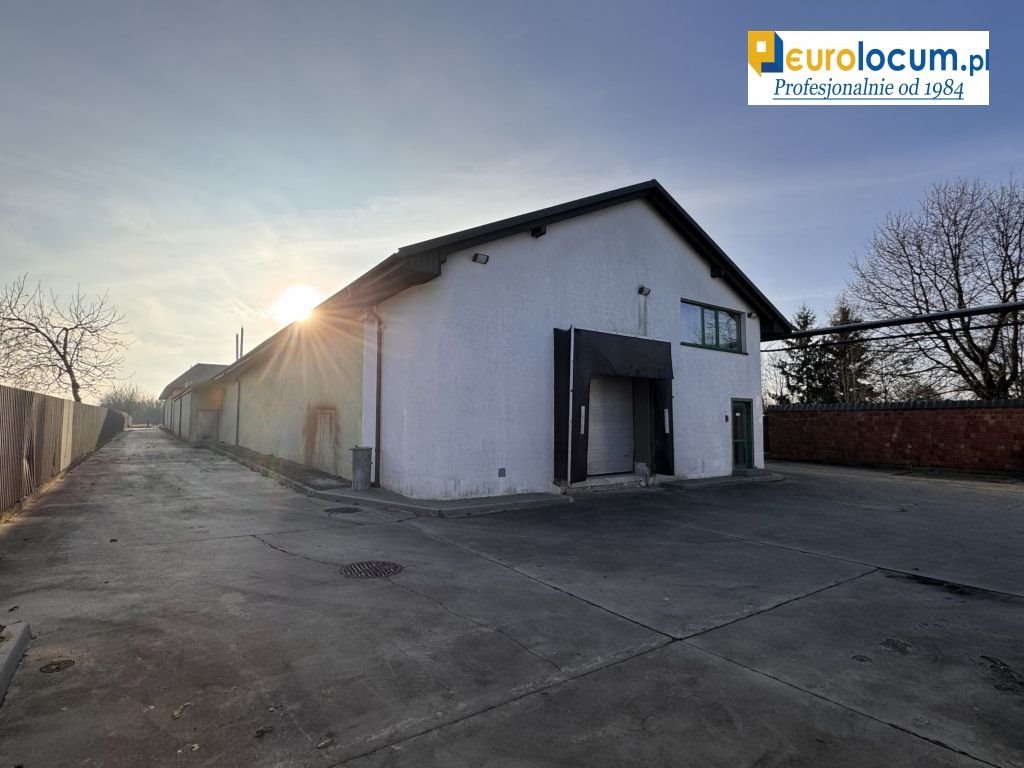 Magazyn 1650 m² z biurami i placem w Piekoszowie zapraszam Piekoszów, Czarnowska  1 650m2 Foto 1