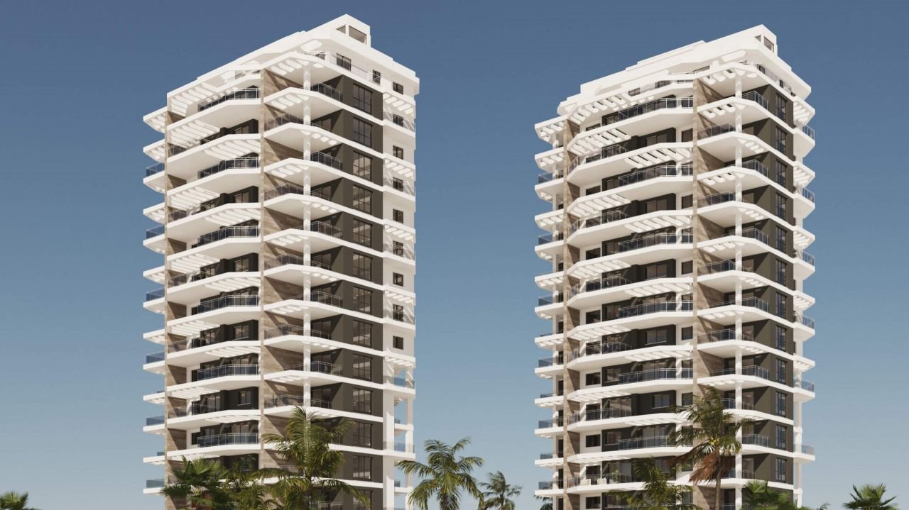 Mieszkanie trzypokojowe na sprzedaż Hiszpania, Calp  82m2 Foto 1