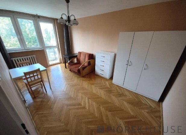 Na sprzedaż 3-pokojowe mieszkanie 46 m² z balkonem w Warszawie Warszawa, Włochy, Komitetu Obrony Robotników  46m2 Foto 1