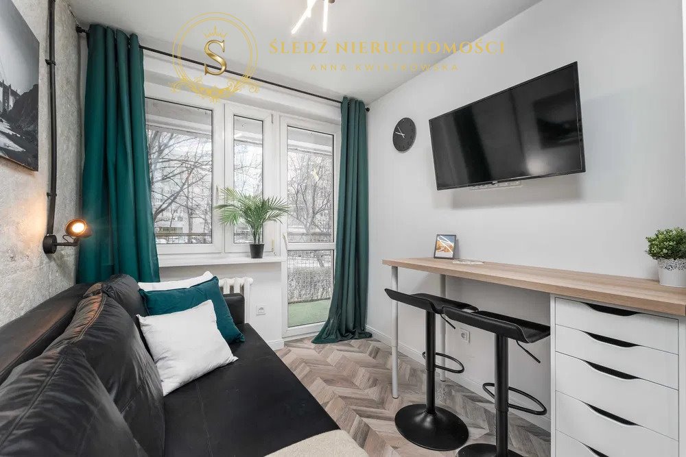 Kawalerka na sprzedaż Wałbrzych, Karkonoska  15m2 Foto 1