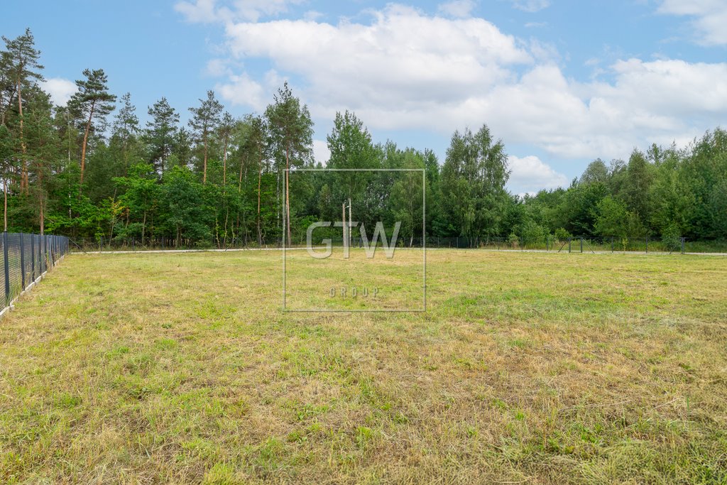 Działka budowlana na sprzedaż Henryków  1 800m2 Foto 1