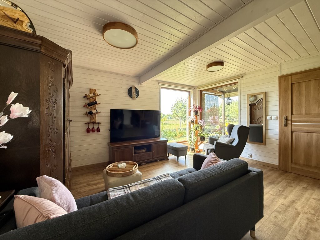 Polecam rustykalny dom 35 m² z ogrodem, garażem i altaną Kębliny  35m2 Foto 1
