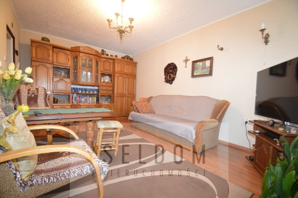 Mieszkanie trzypokojowe na wynajem Ozimek, gen. Władysława Sikorskiego  62m2 Foto 1