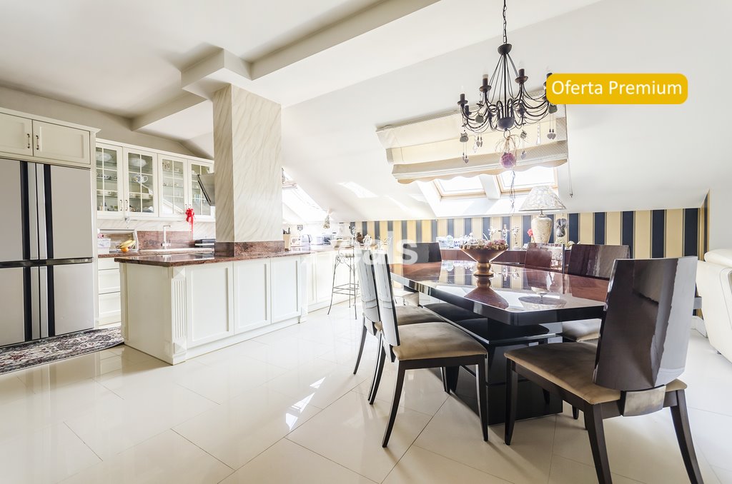 Nowoczesny dom z wynajętym lokalem 470 m2, ogród i garaż Zamienie, Dawidowska  470m2 Foto 1