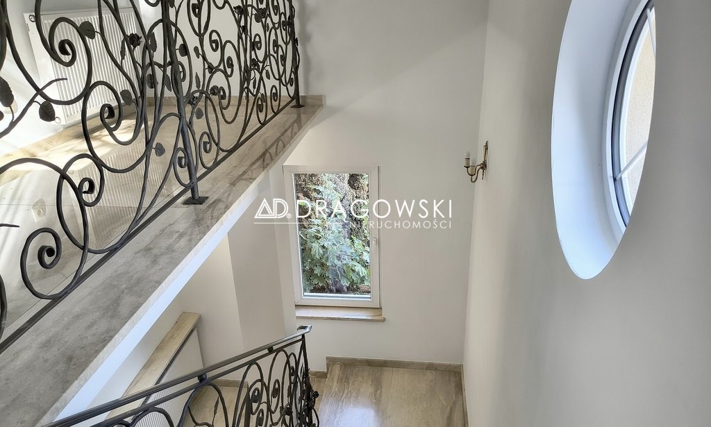 Dom na sprzedaż Chobot  300m2 Foto 1