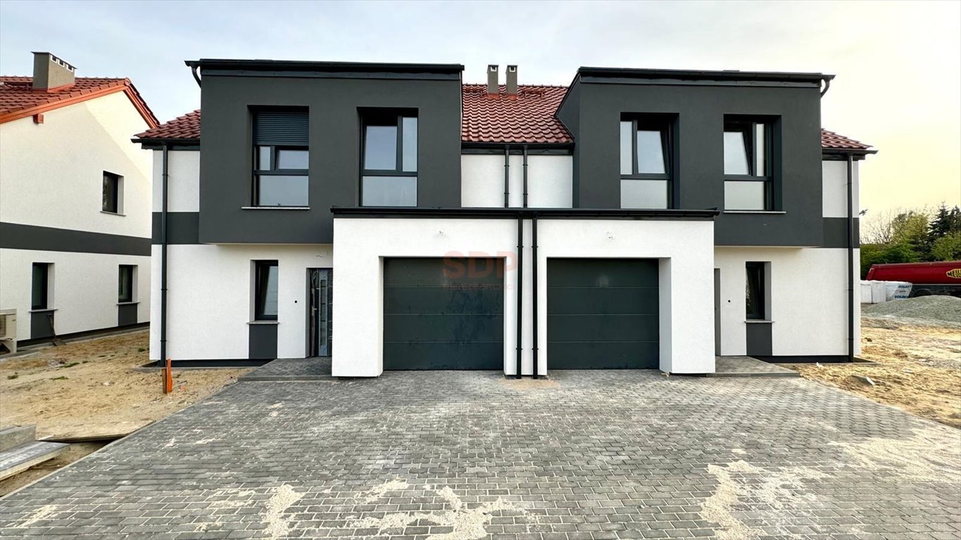 Dom na sprzedaż Domasław, Kwiatowa  150m2 Foto 1